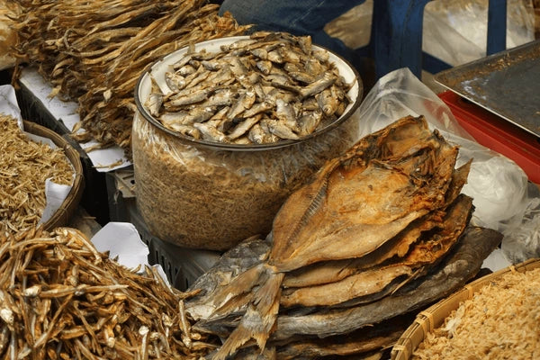 Gesalzen, Geräuchert und Trocken